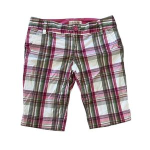 Guess Jeans Plaid Bermuda Shorts 💗